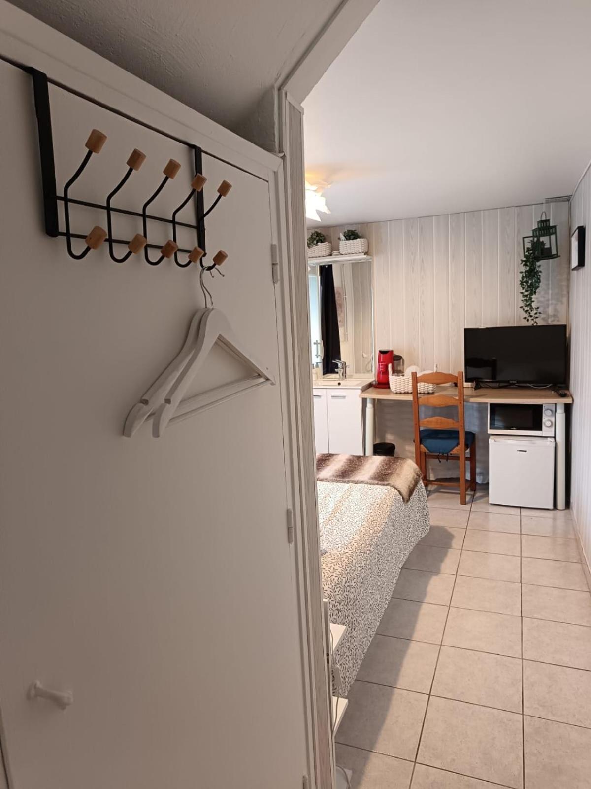 La Savoue - Chambre Francin Buitenkant foto